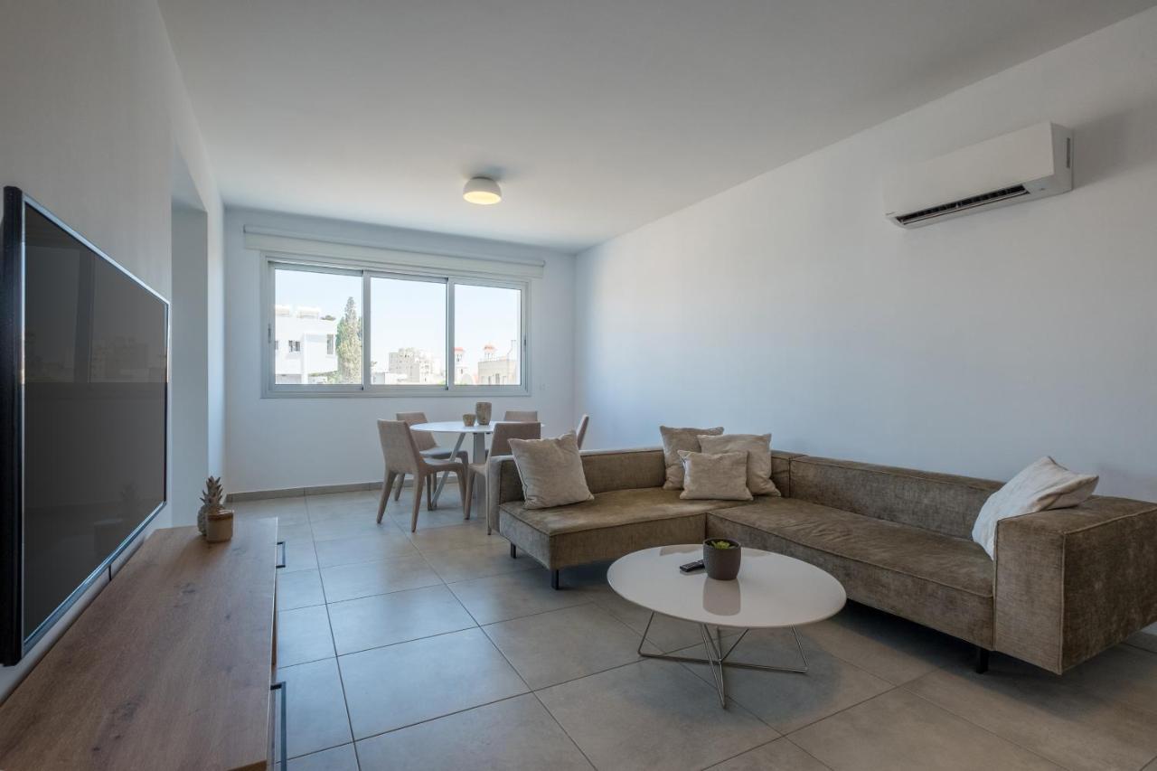 Solaar Apartments Faneromeni Larnaca Exterior photo