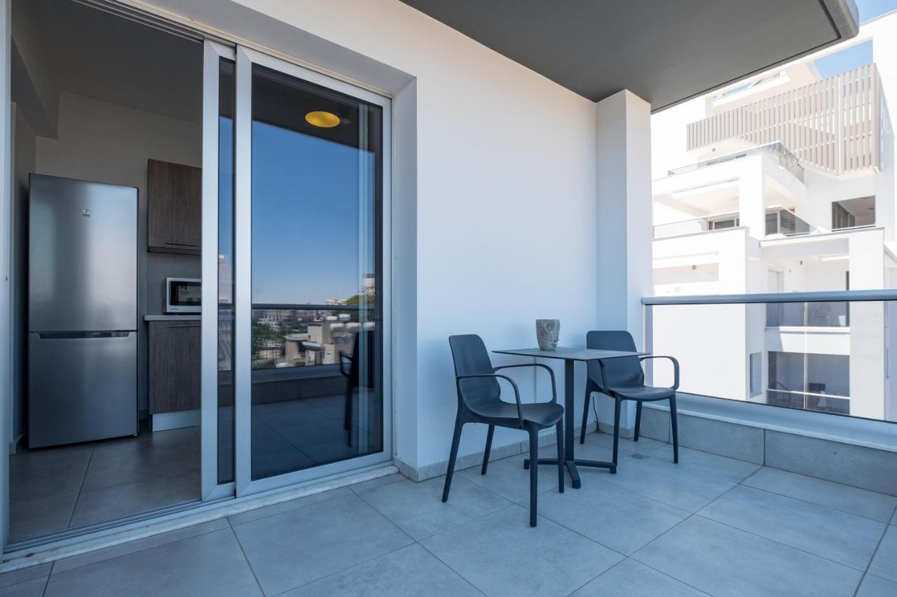 Solaar Apartments Faneromeni Larnaca Exterior photo